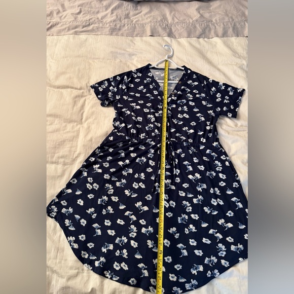 Floral Button-Up Dress - Picture 5 of 6